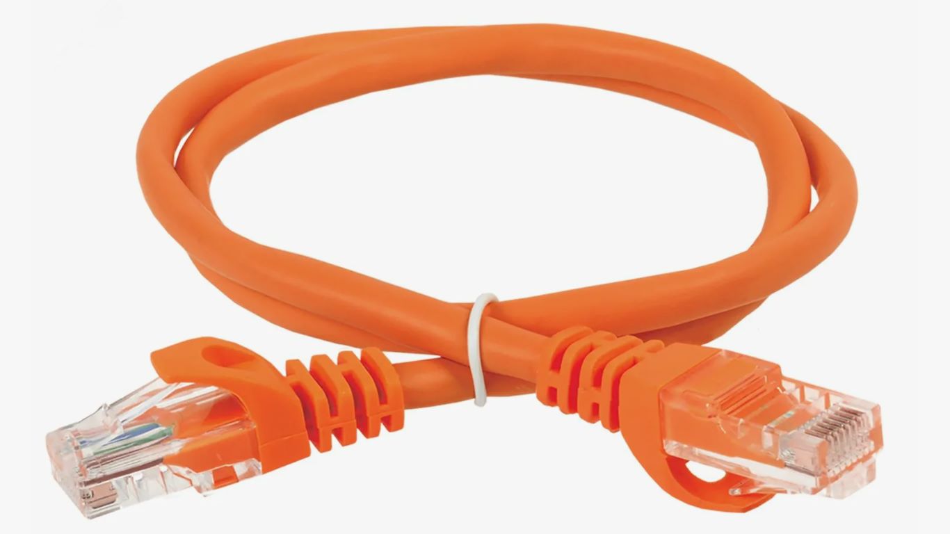 Патч-корд неэкранированный CAT5E U/UTP 4х2 LSZH белый 0.5м